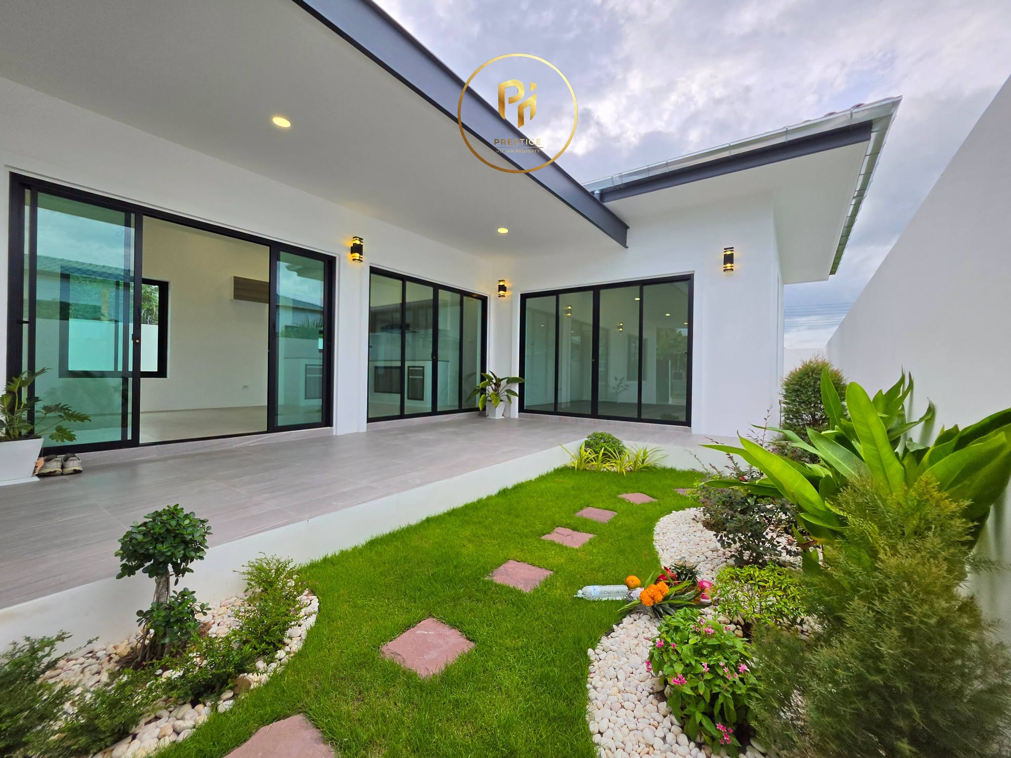JA9-H05 House ✨️