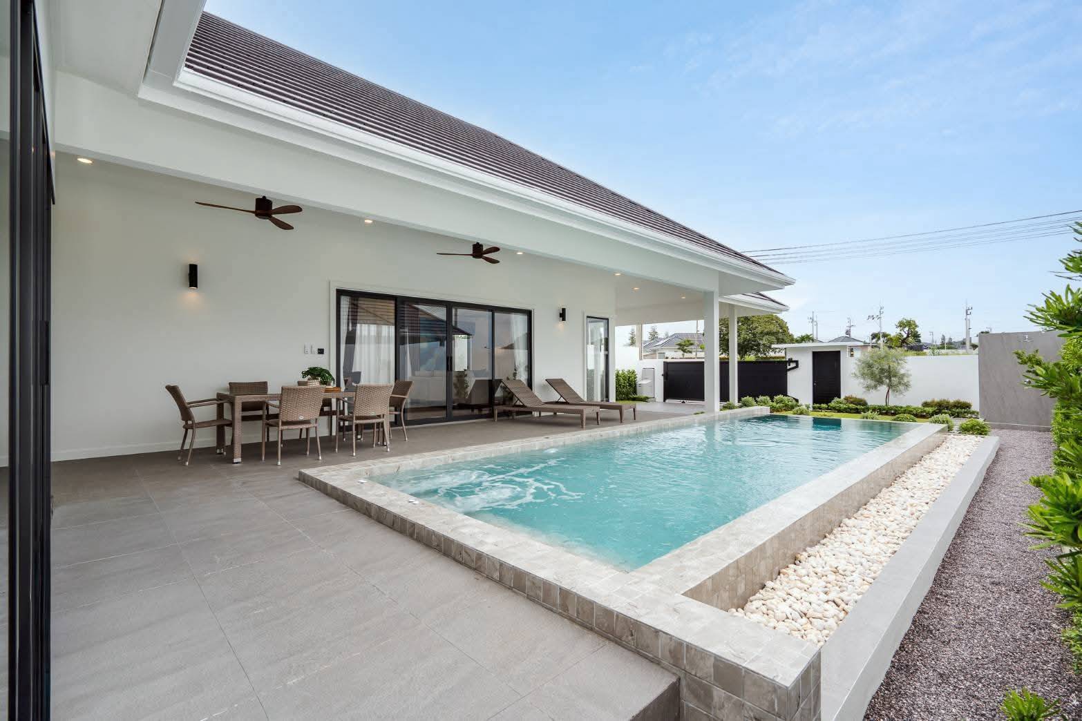 JA9-H27 House ✨️